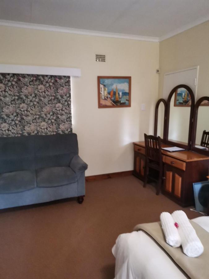 Sani Window B&B And Self Catering Underberg Exterior photo